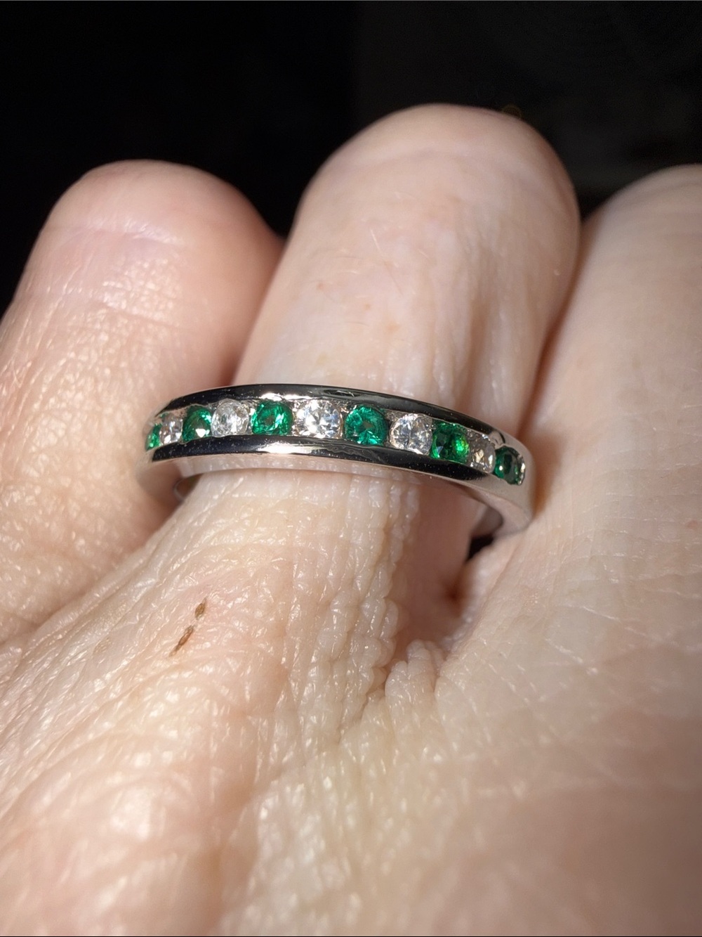 Emerald & Moissanite Diamond 925 Sterling Silver Band Ring NEW